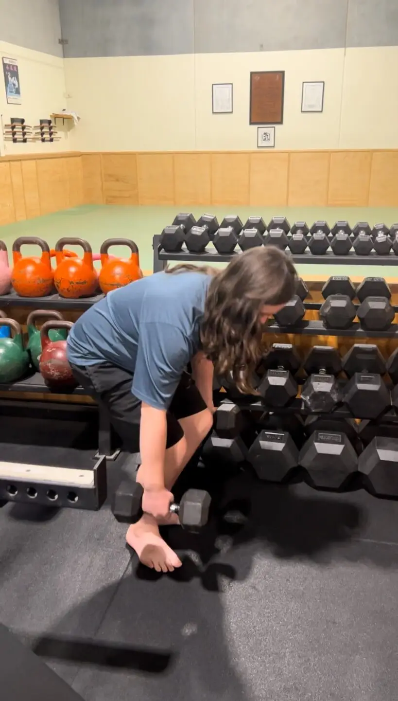 weightlifting during functional fitness for teenagers class